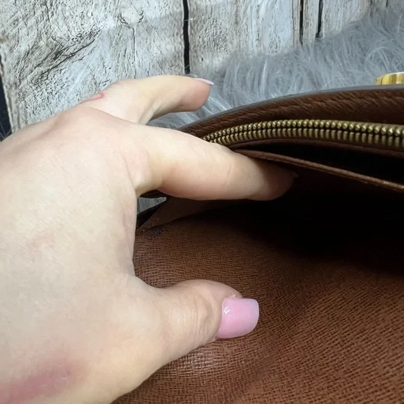 ✨LOUIS VUITTON✨VINTAGE✨- Bowtie LONG wallet 🔥❤️🔥 - Picture 13 of 13